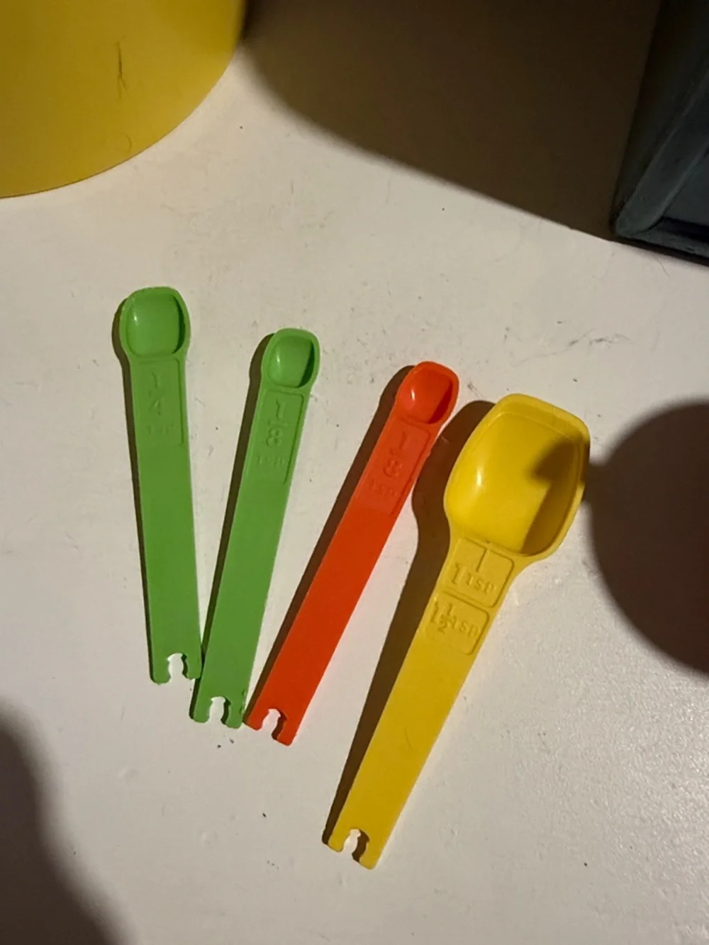 Tupperware bundle 💛💚❤️🧡💜 - Picture 12 of 16